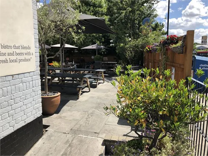 Brouge Gastropub