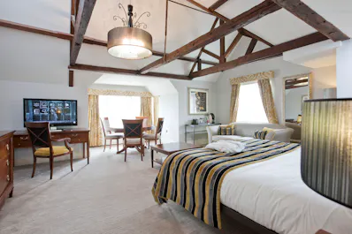 Wivenhoe House