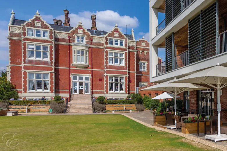 Wivenhoe House