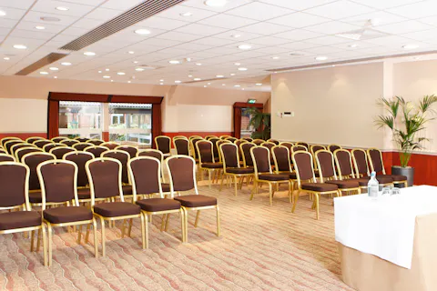 Donnington Valley Hotel & Golf Course