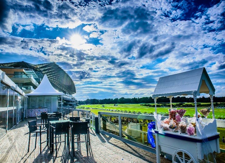 Large Banquets at Ascot Racecourse