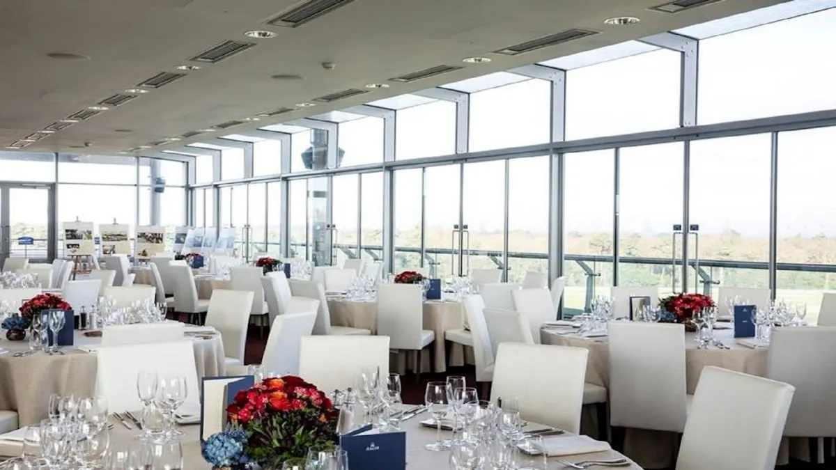 Large Banquets at Ascot Racecourse