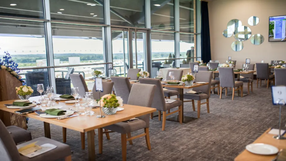 Large Banquets at Ascot Racecourse