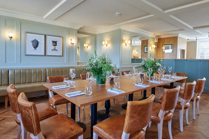 The Rose & Crown Clapham Old Town