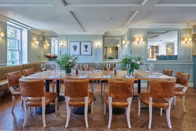 The Rose & Crown Clapham Old Town