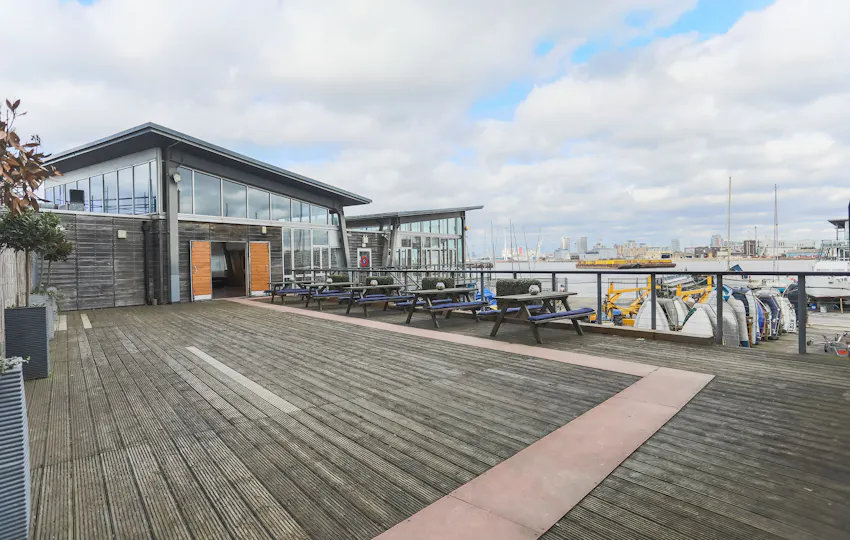 Greenwich Yacht Club 