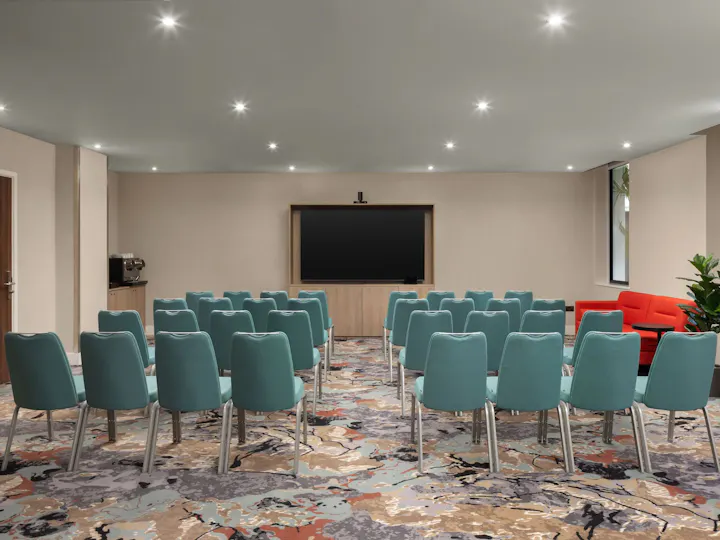  Hyatt Place London City East