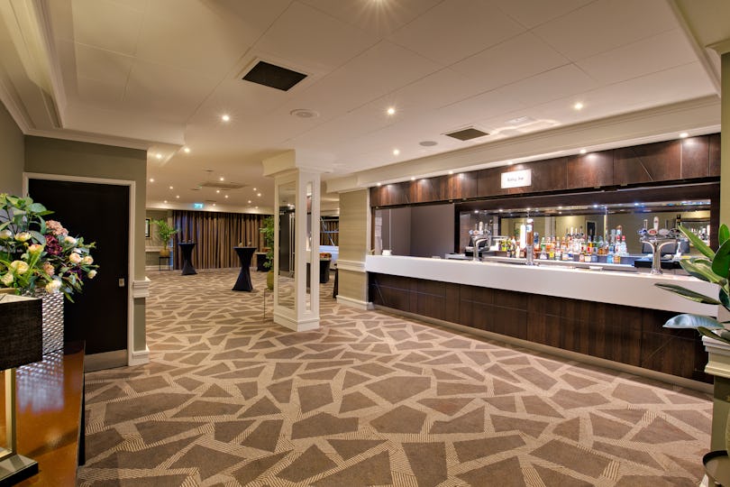 DoubleTree by Hilton Ealing