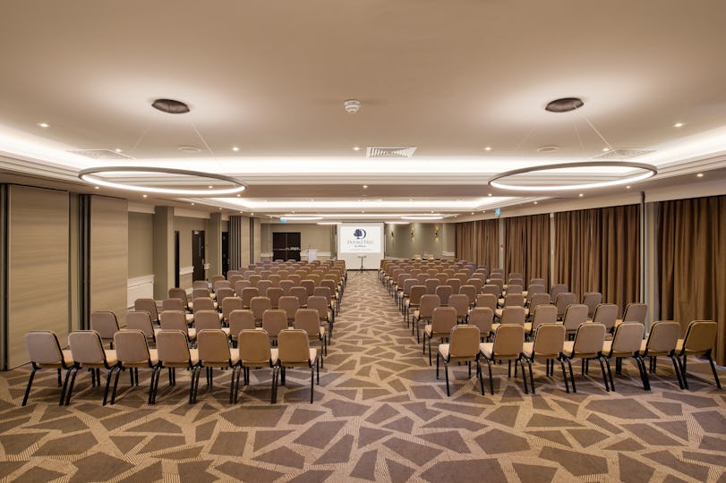 DoubleTree by Hilton Ealing