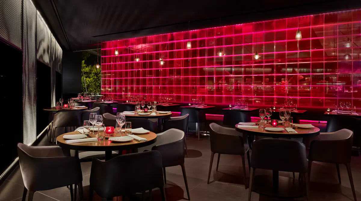 Park Plaza Riverbank