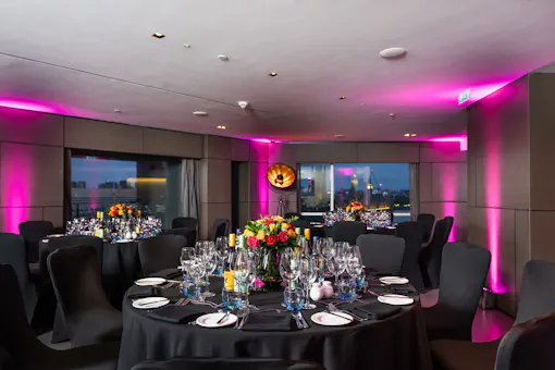 Park Plaza Riverbank
