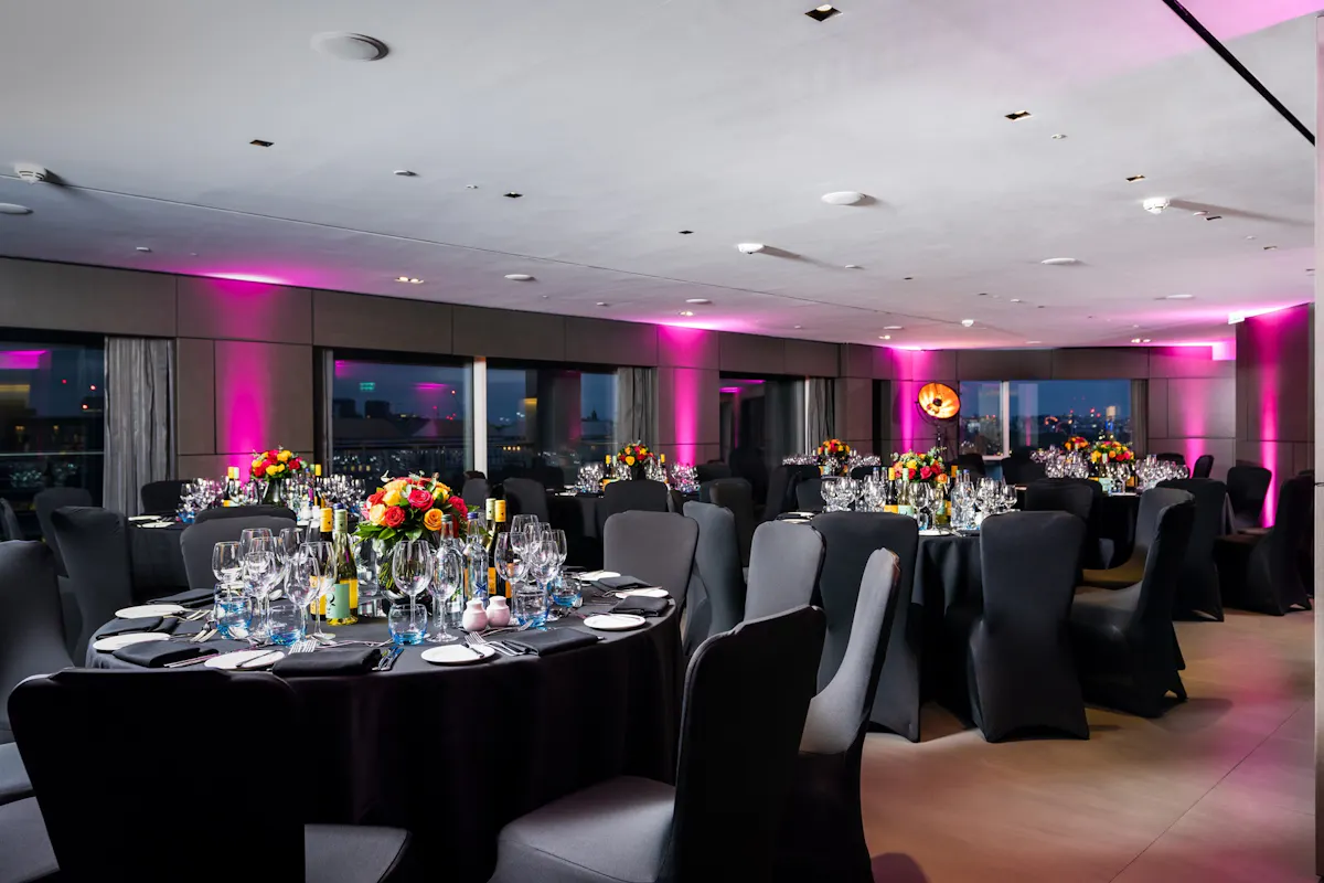 Park Plaza Riverbank