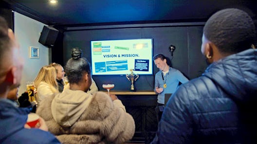 Quarter Pro® Match with Presentation Facility and Networking Area 1
