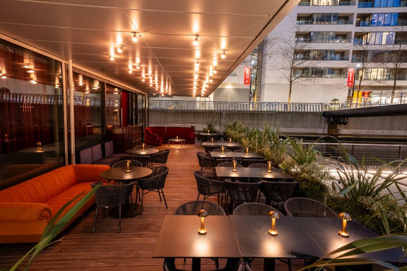 Hovarda Canary Wharf