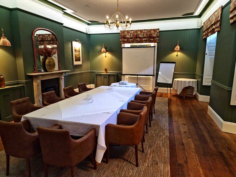 Wolfscastle Country Hotel & Spa