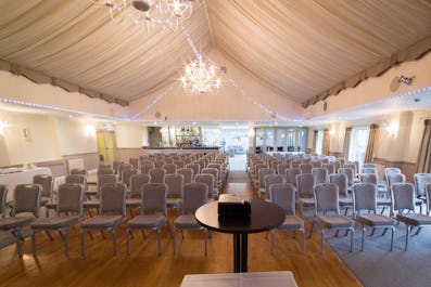 Wolfscastle Country Hotel & Spa