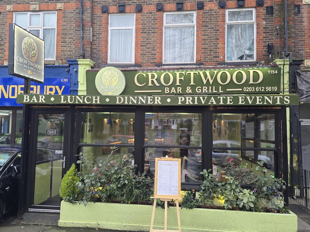 Croftwood Bar & Grill