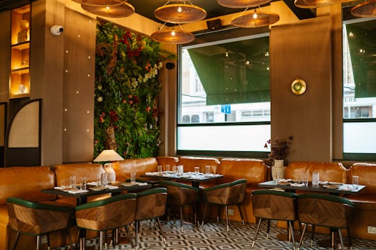 The Lounge & Bar