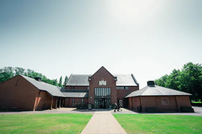 Hampton Court Palace Golf Club