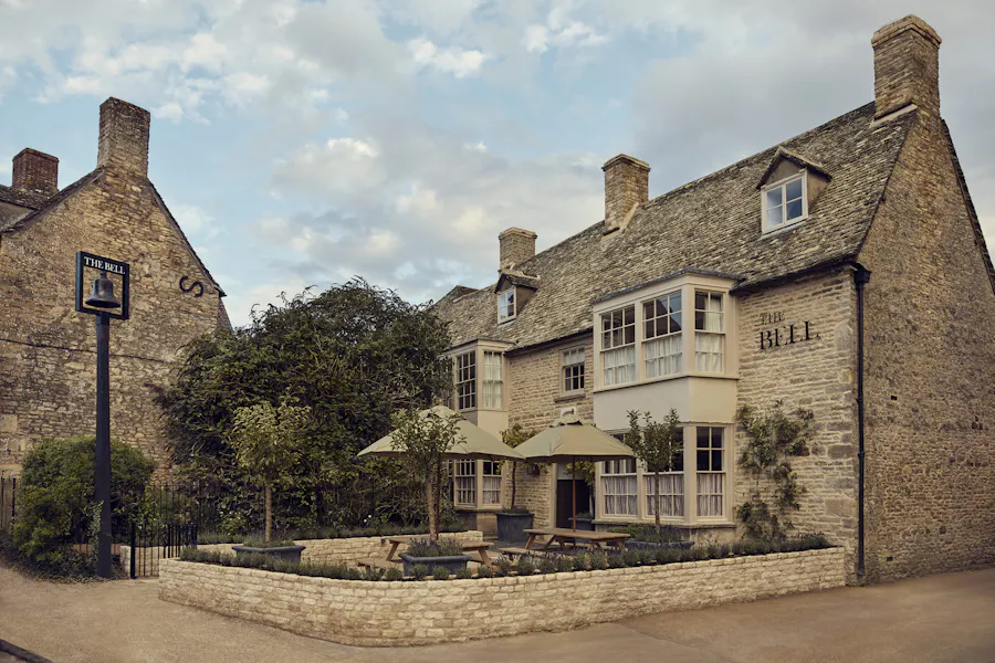 The Bell, Charlbury