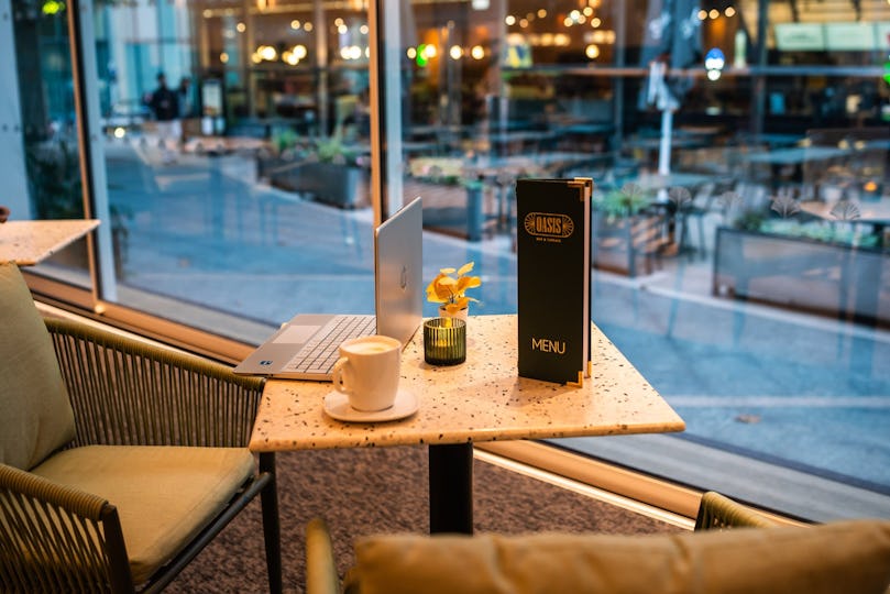 Oasis Bar & Terrace