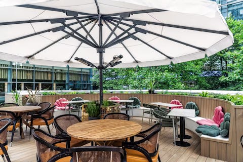 Oasis Bar & Terrace