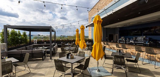 Terrace bar