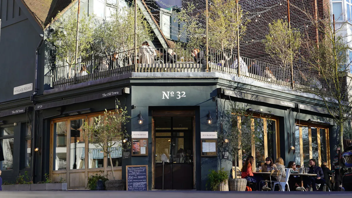 No 32 The Old Town