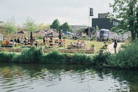 Piglove by the River