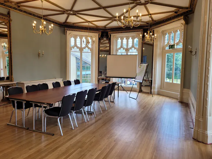 Kenwood Hall Hotel
