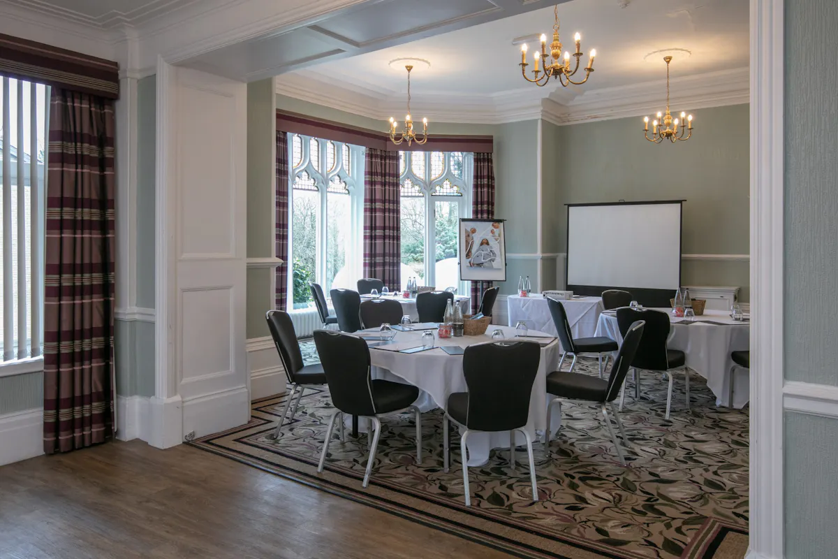 Kenwood Hall Hotel