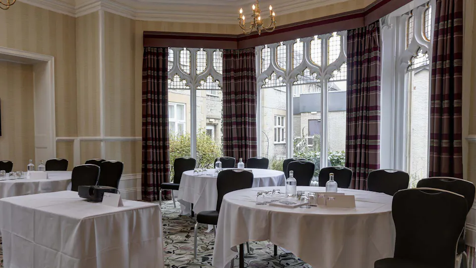 Kenwood Hall Hotel