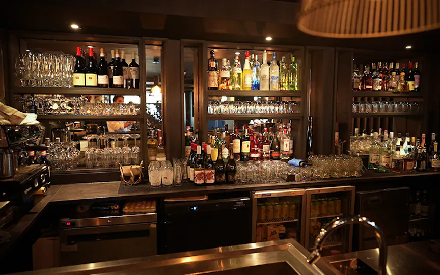 The 71 Grill & Lounge 