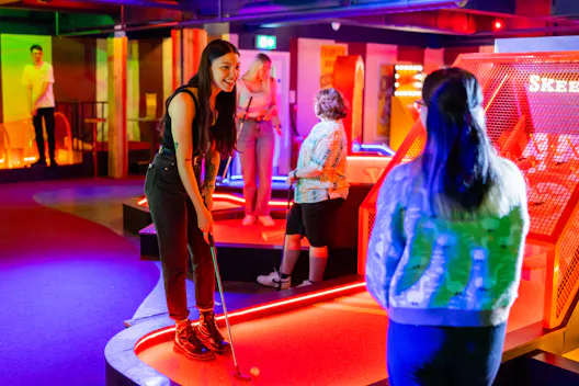 Carnival Crazy  Golf Course 