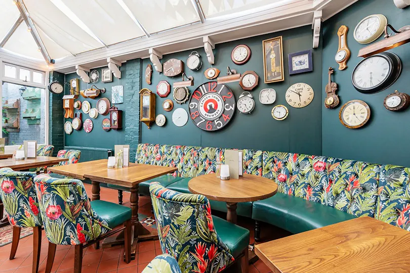The Castle Farringdon
