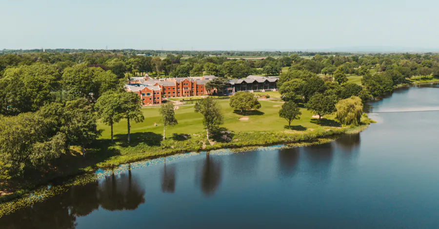Fairmont Cheshire, The Mere
