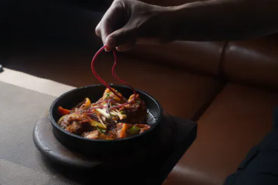 Radhuni Lounge Restaurant 