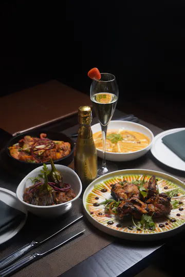 Radhuni Lounge Restaurant 