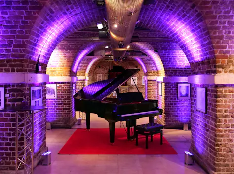 Crypt 