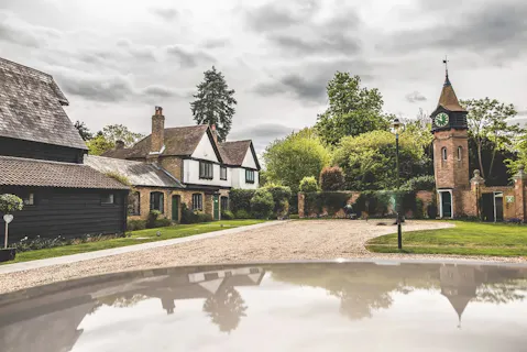 The Tudor Barn