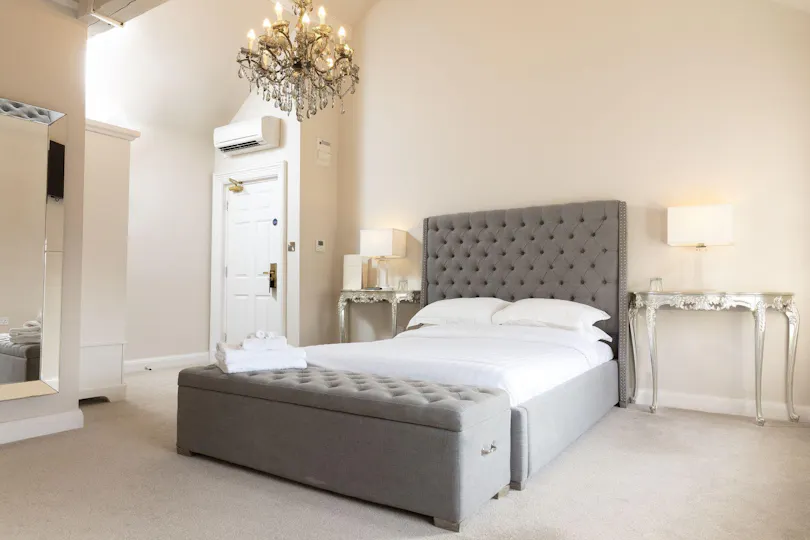 Winstanley House