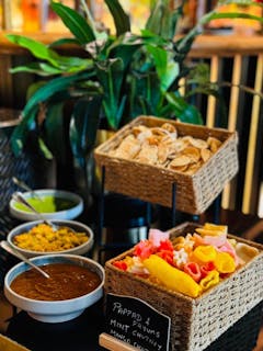 Bottomless Sunday Brunch at Farzi!