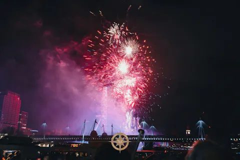 New Year’s Eve 2025–26: Two Icons, One Night