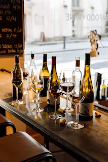 Italian Wine Tasting — Essential