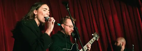 Anna Lynch Live performance at Reserve