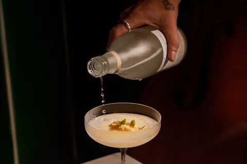 Brunch with Bubbles or Cocktails