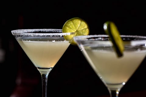 Happy Hour: 2 for 1 cocktails