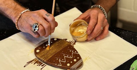 Kids’ Decorate, Dine & Delight: Easter Fun with Oli the Choc!