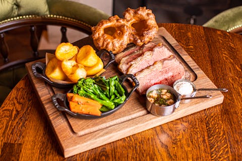 Celebrate Mother’s Day at The Hound