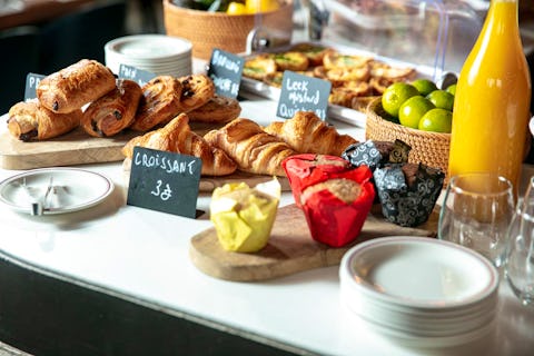 Coffee & Pastry £4